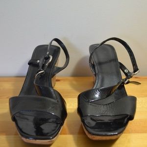 Franco Sarto funky blk patent leather cork wedges